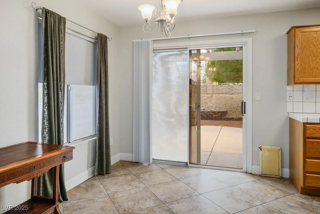 9325 Yucca Blossom, Las Vegas, NV 89134
