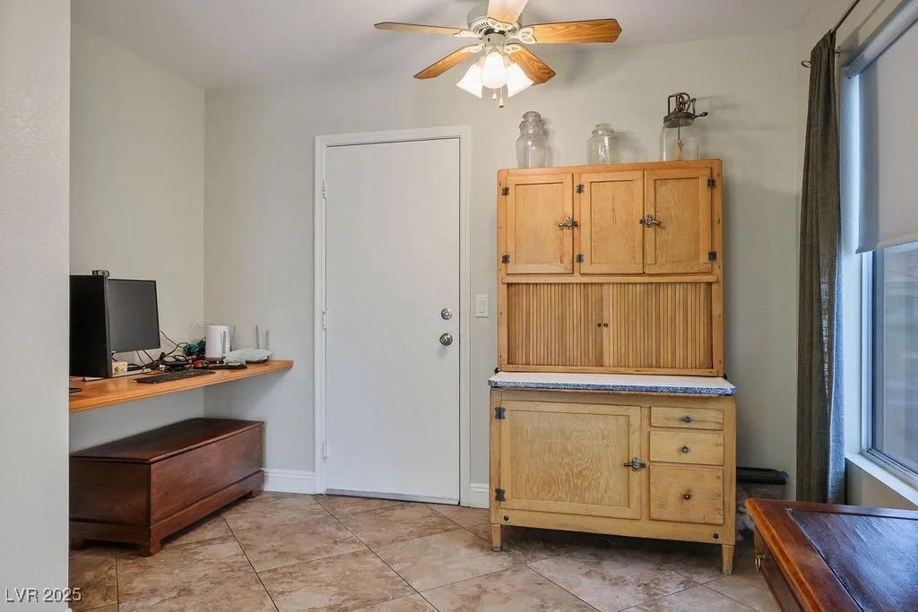 9325 Yucca Blossom, Las Vegas, NV 89134