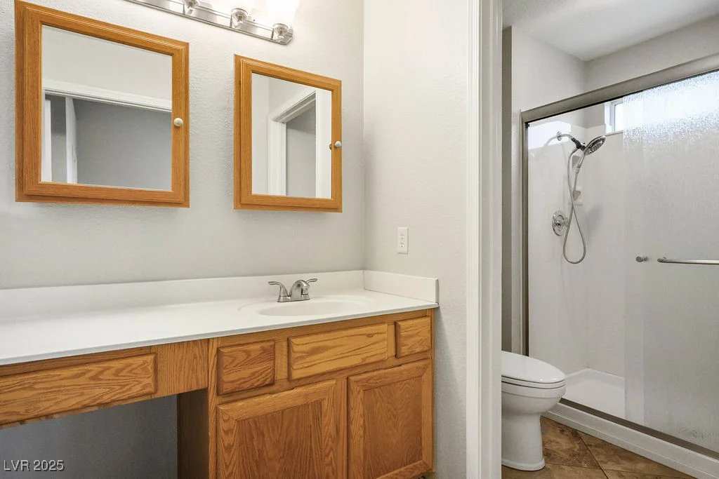 9325 Yucca Blossom, Las Vegas, NV 89134