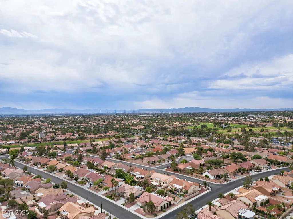 9325 Yucca Blossom, Las Vegas, NV 89134