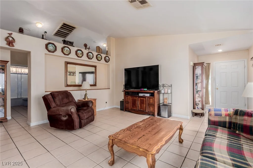 8840 Spinning Wheel, Las Vegas, NV 89143
