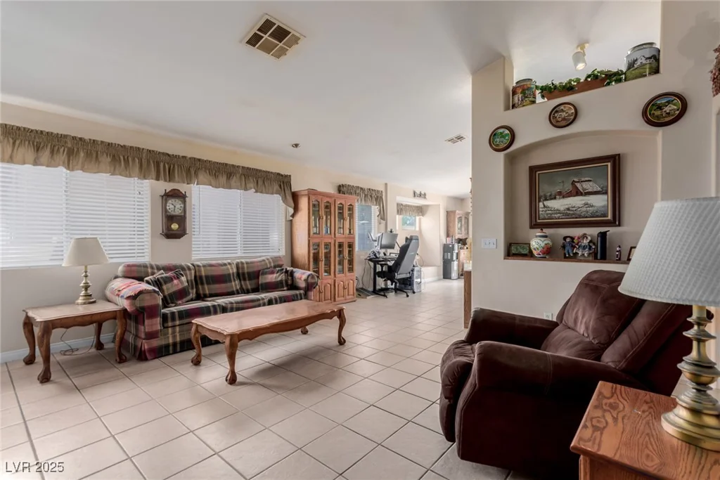 8840 Spinning Wheel, Las Vegas, NV 89143
