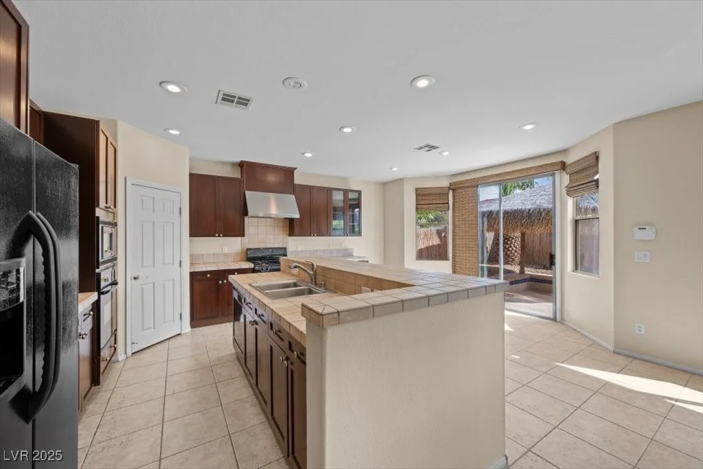 489 Wendover Hills, Las Vegas, NV 89123