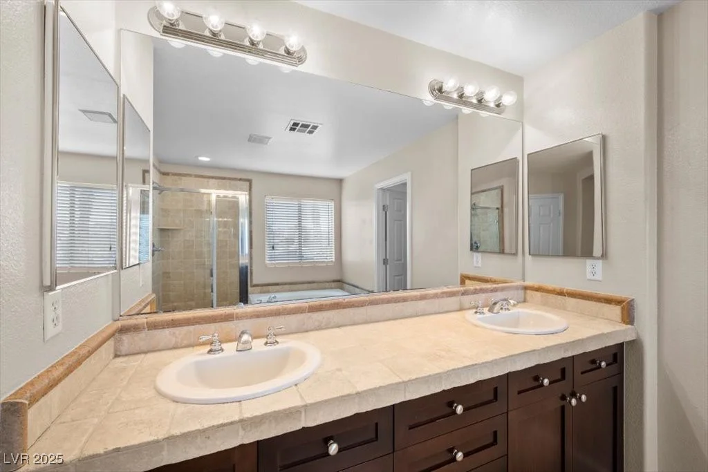489 Wendover Hills, Las Vegas, NV 89123