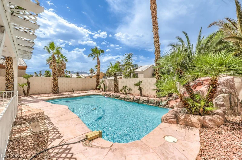 8132 Hydra, Las Vegas, NV 89128