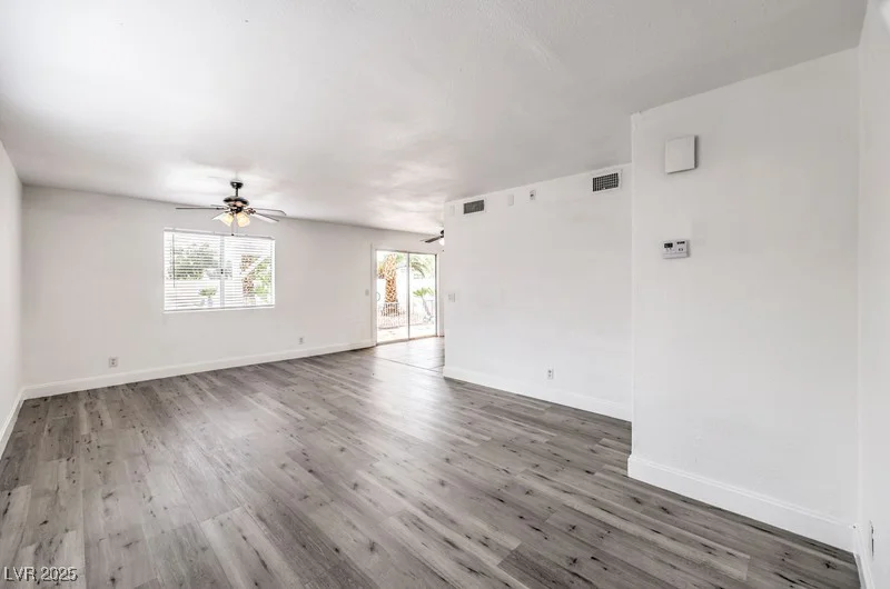 8132 Hydra, Las Vegas, NV 89128