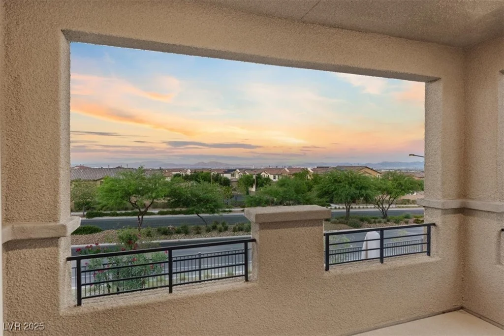 714 Rogue Wave, Las Vegas, NV 89138