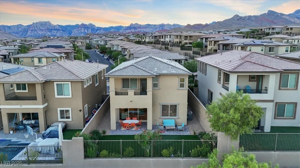 714 Rogue Wave, Las Vegas, NV 89138