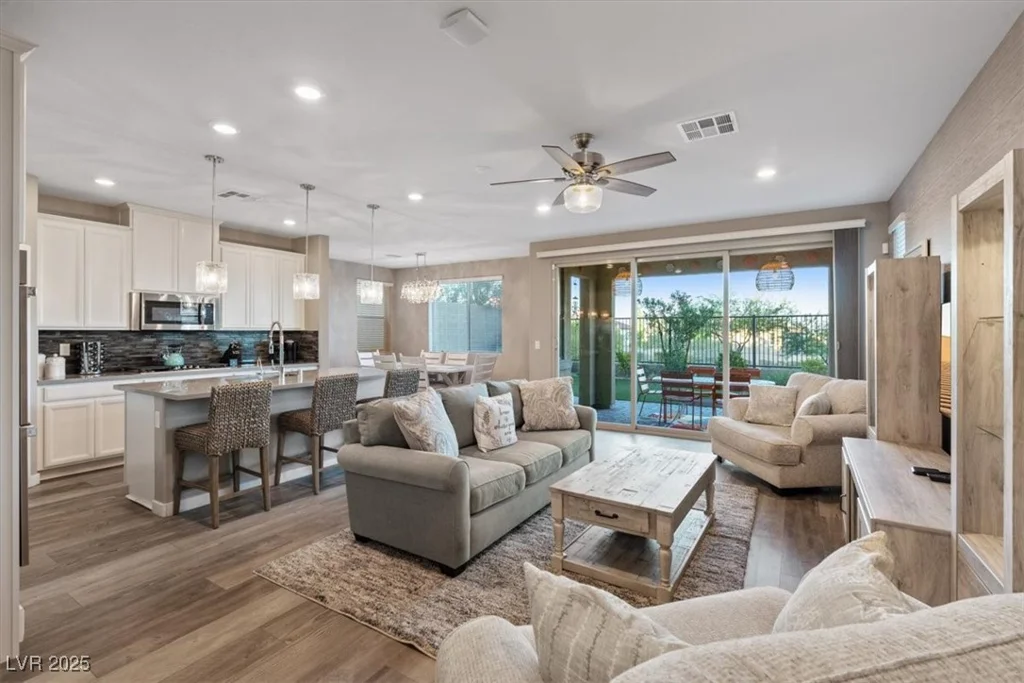 714 Rogue Wave, Las Vegas, NV 89138