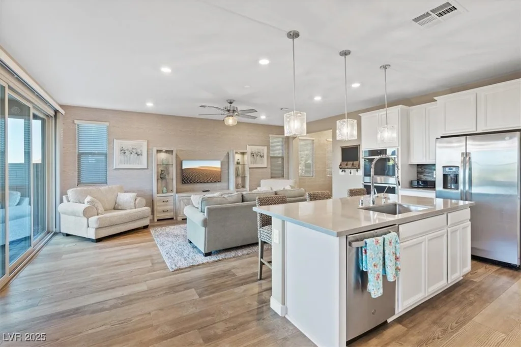 714 Rogue Wave, Las Vegas, NV 89138
