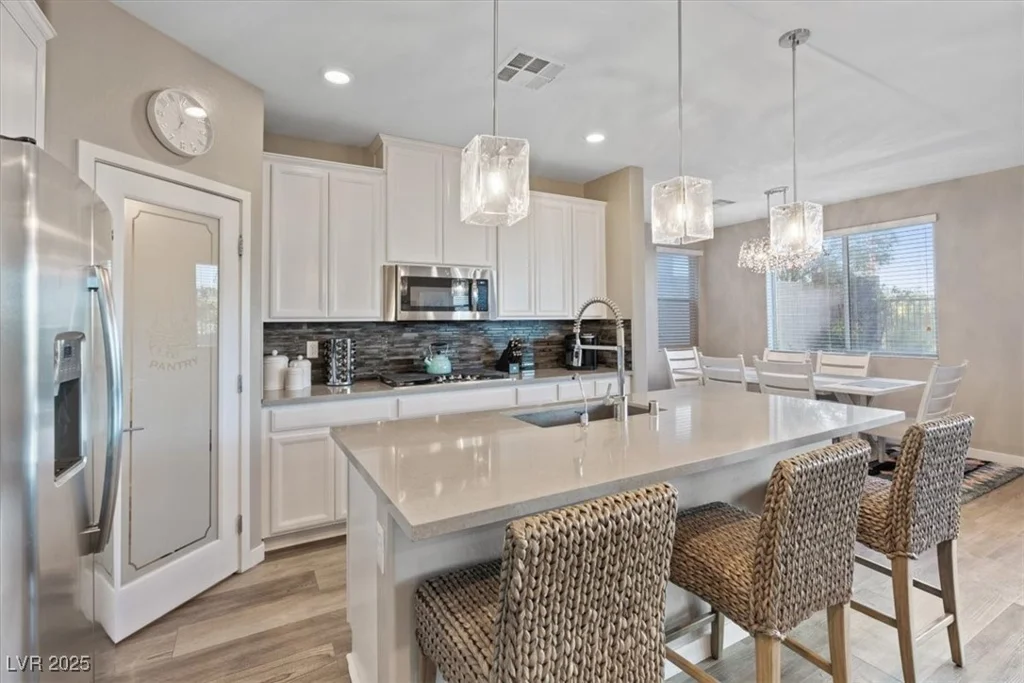 714 Rogue Wave, Las Vegas, NV 89138