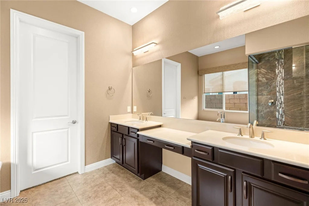 2116 Canvas Edge, Henderson, NV 89044