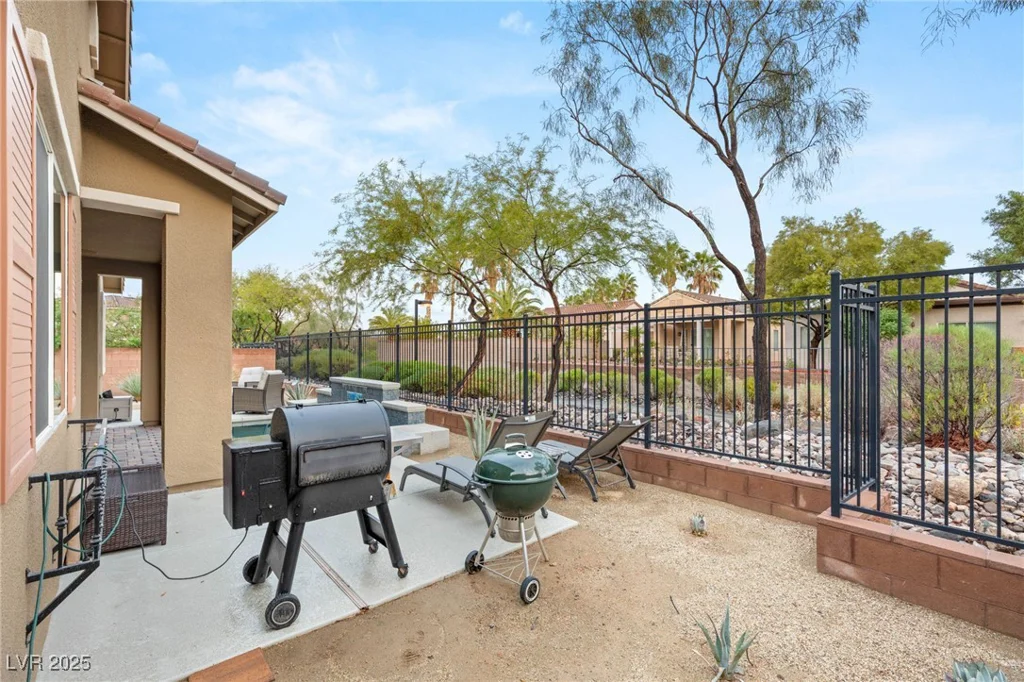 2116 Canvas Edge, Henderson, NV 89044