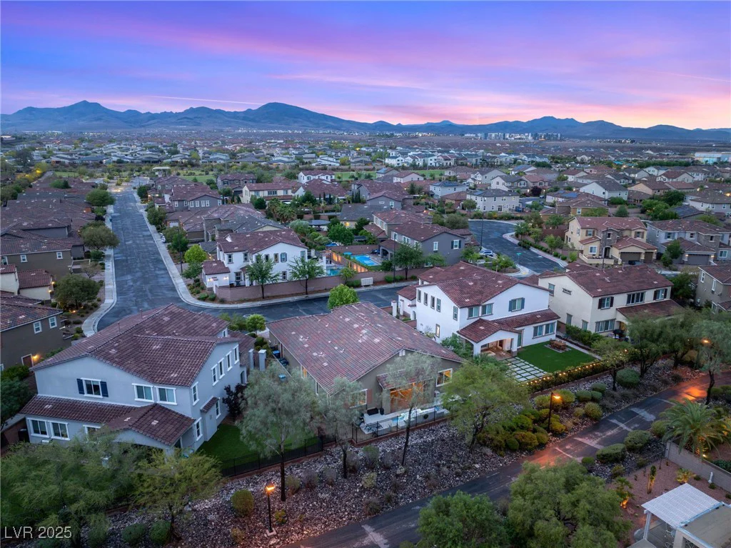 2116 Canvas Edge, Henderson, NV 89044