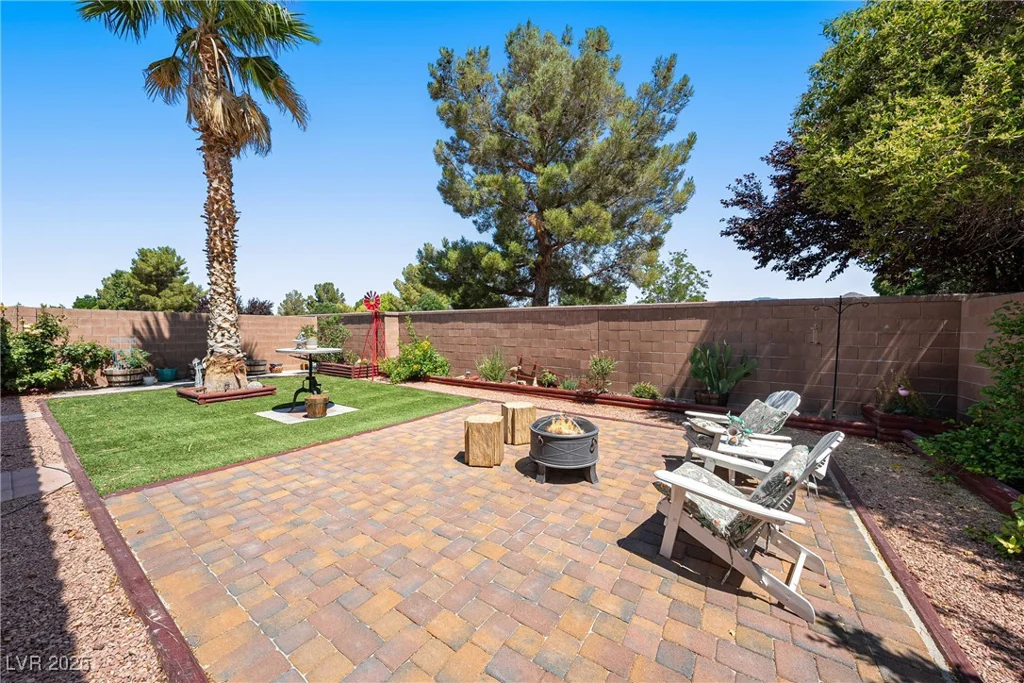 5520 Carrara Pointe, Pahrump, NV 89061