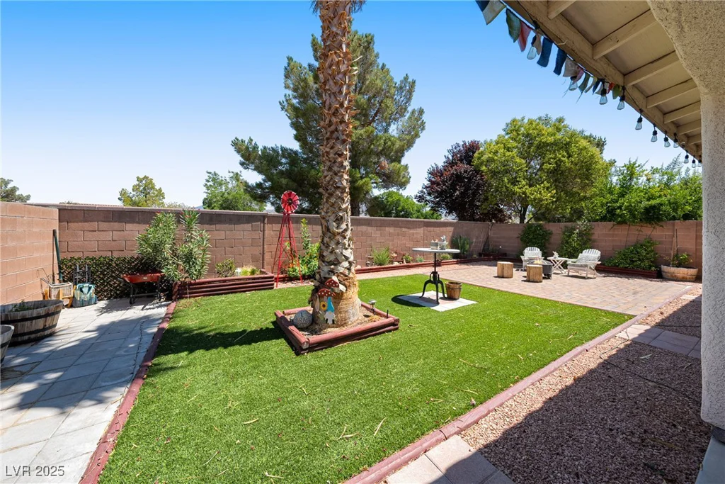5520 Carrara Pointe, Pahrump, NV 89061