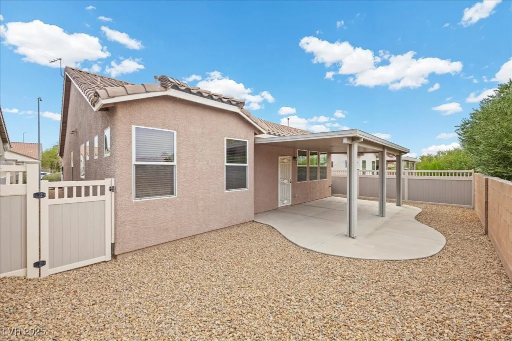 924 Crescent Falls, Henderson, NV 89011
