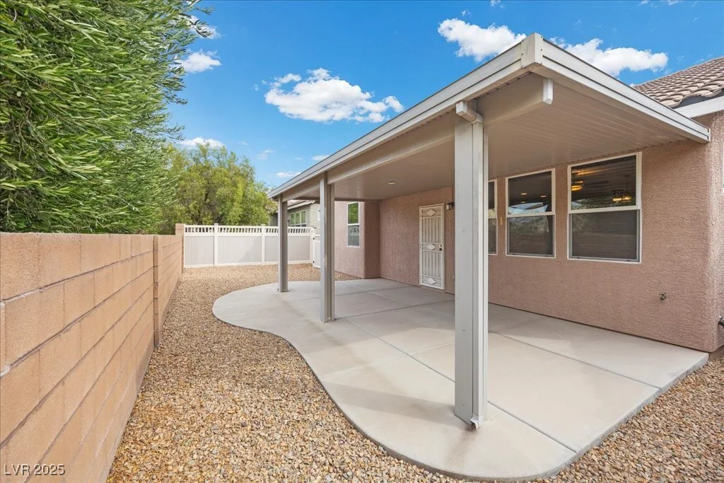 924 Crescent Falls, Henderson, NV 89011