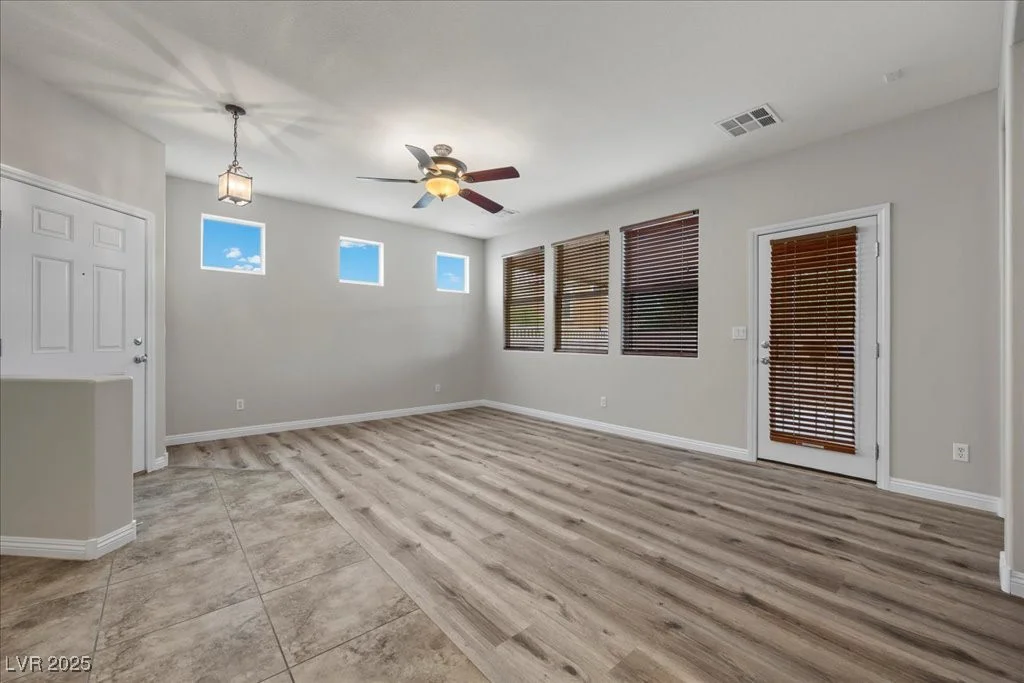 924 Crescent Falls, Henderson, NV 89011