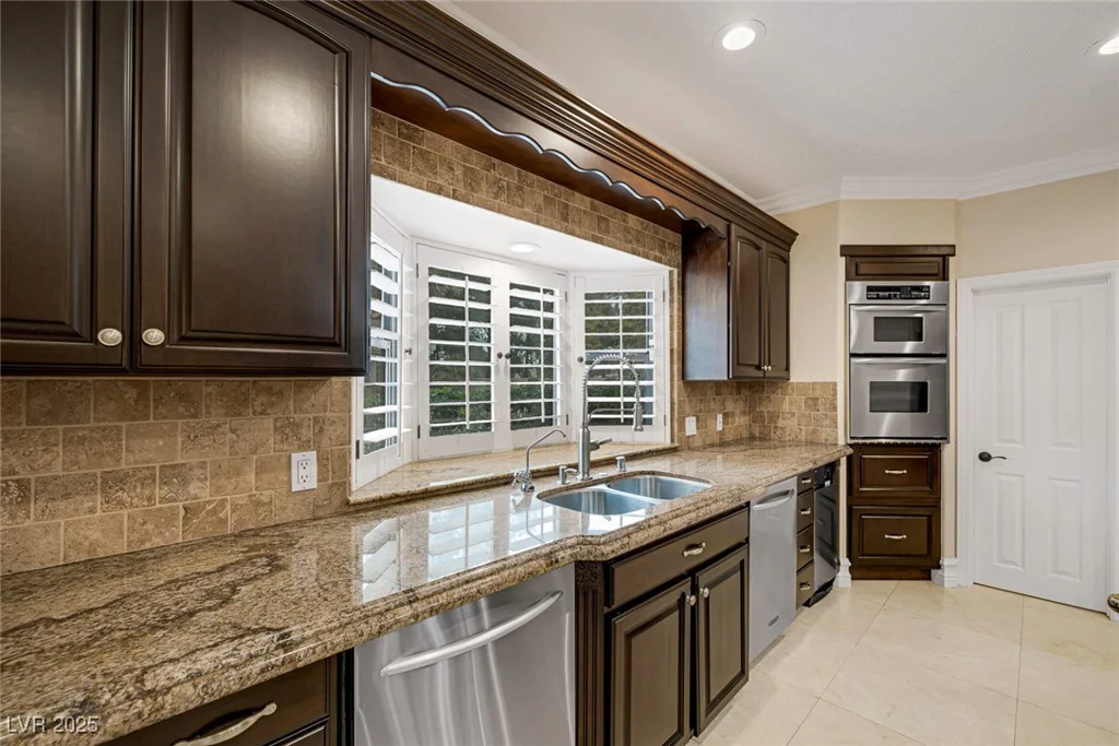 81 Quail Run, Henderson, NV 89014