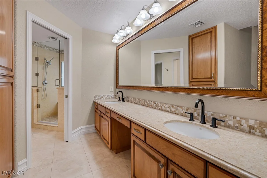 81 Quail Run, Henderson, NV 89014