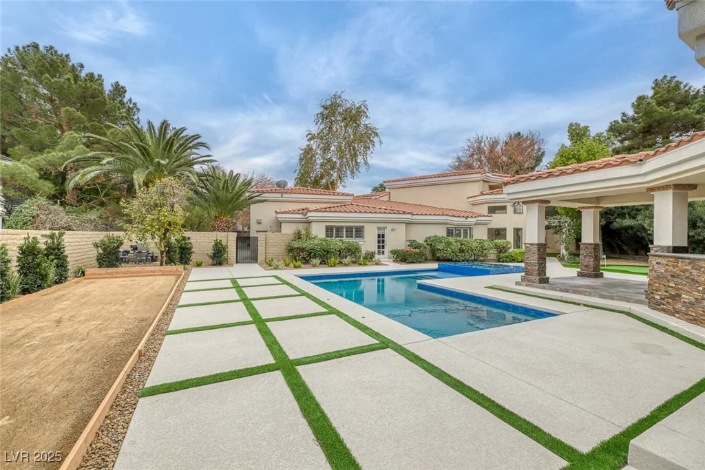 81 Quail Run, Henderson, NV 89014