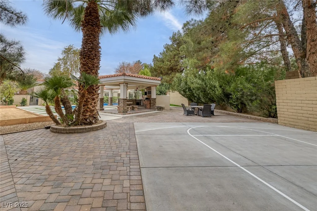 81 Quail Run, Henderson, NV 89014