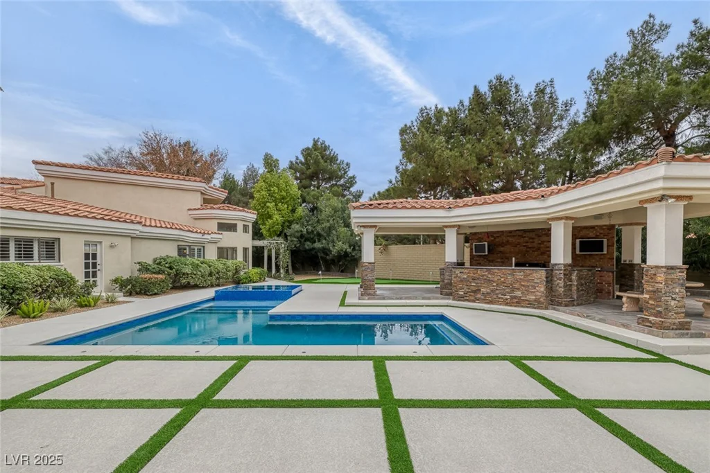 81 Quail Run, Henderson, NV 89014