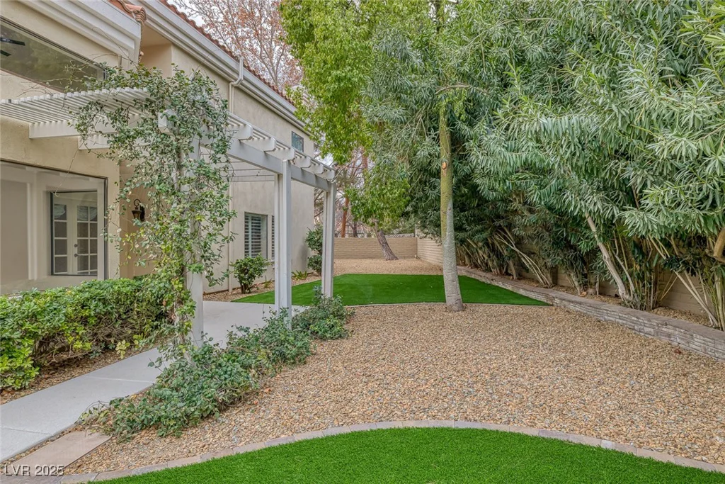 81 Quail Run, Henderson, NV 89014