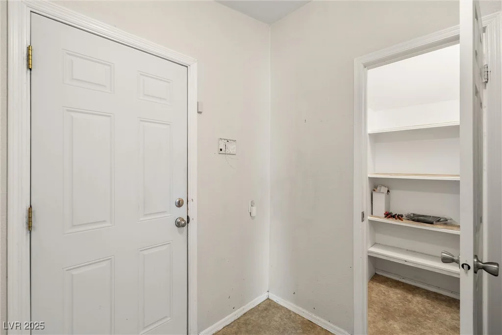 790 Alaska, Pahrump, NV 89060