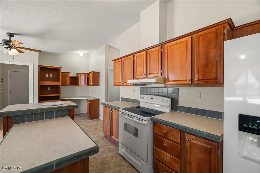 790 Alaska, Pahrump, NV 89060