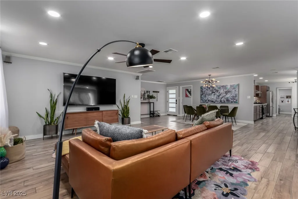 2617 Mason, Las Vegas, NV 89102