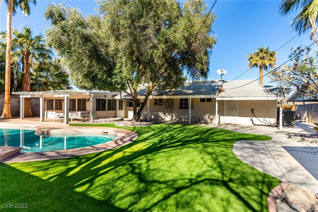2617 Mason, Las Vegas, NV 89102