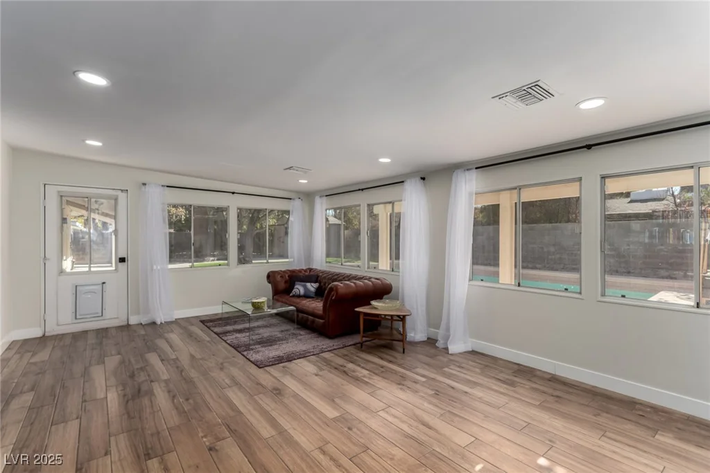 2617 Mason, Las Vegas, NV 89102
