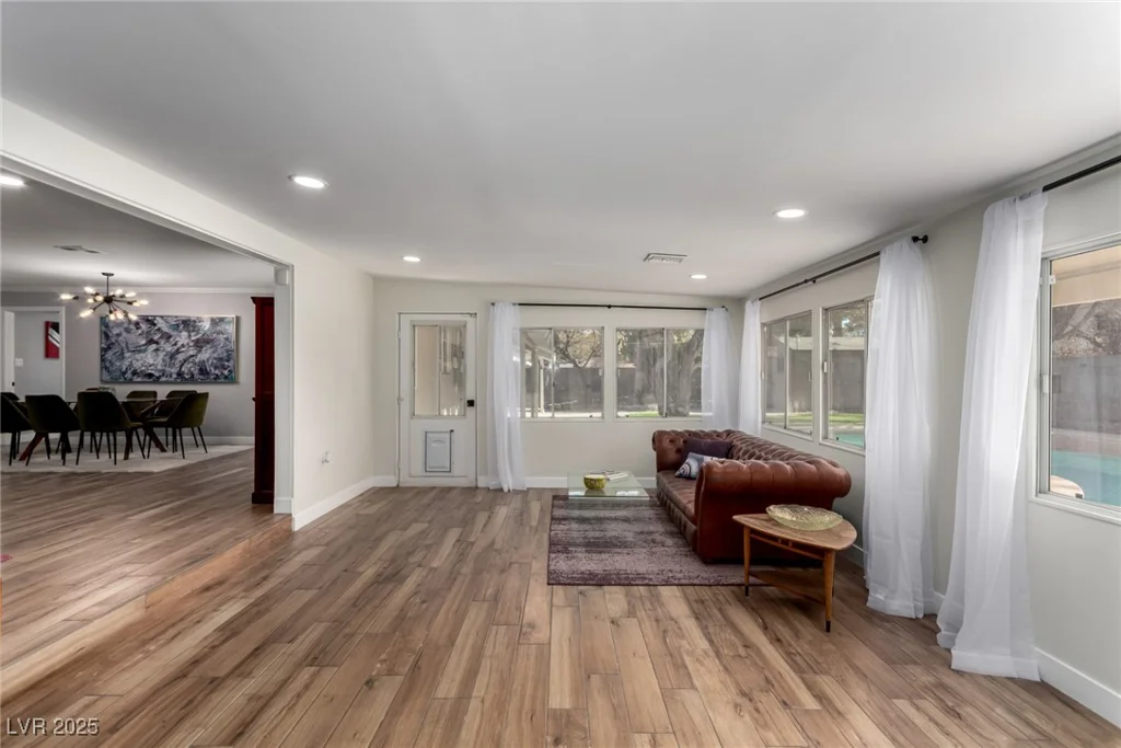 2617 Mason, Las Vegas, NV 89102