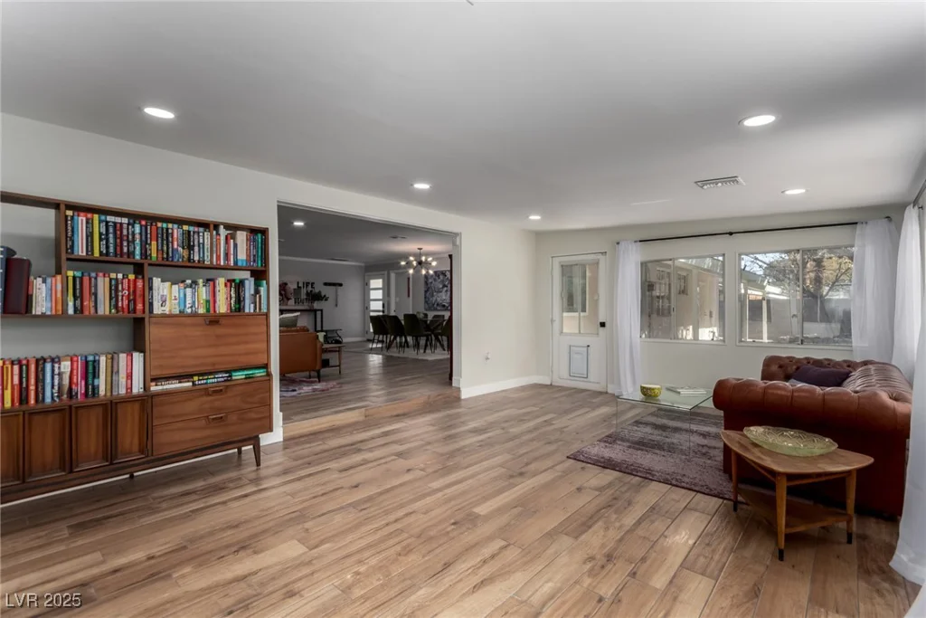 2617 Mason, Las Vegas, NV 89102