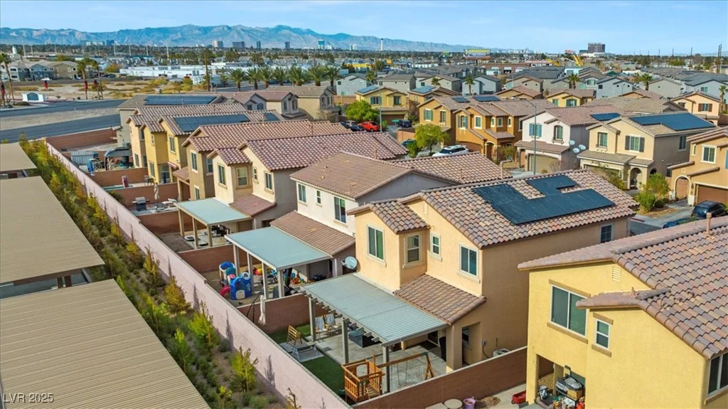 6301 Beavertail Pond, Las Vegas, NV 89122