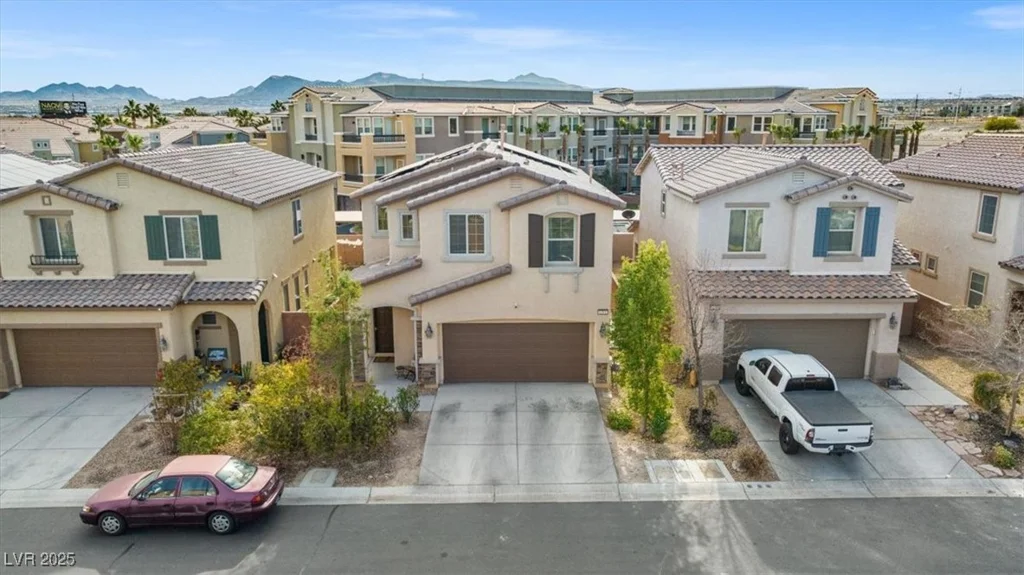 6301 Beavertail Pond, Las Vegas, NV 89122