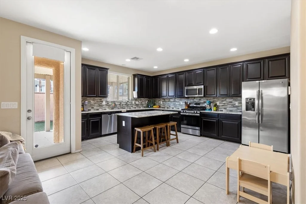 6301 Beavertail Pond, Las Vegas, NV 89122