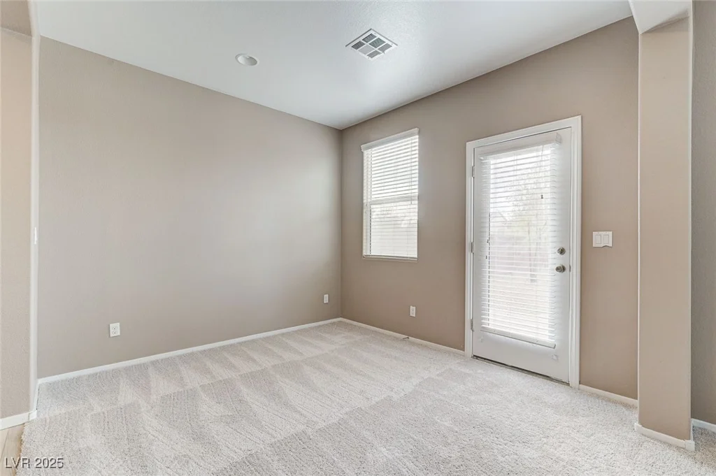 7534 Earnshaw, Las Vegas, NV 89179