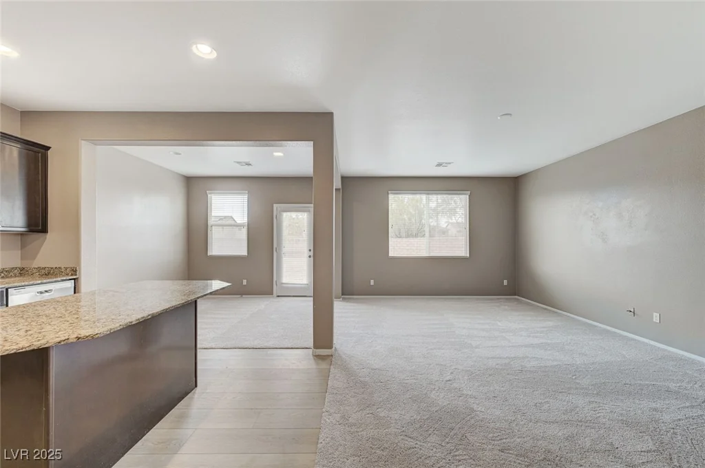 7534 Earnshaw, Las Vegas, NV 89179