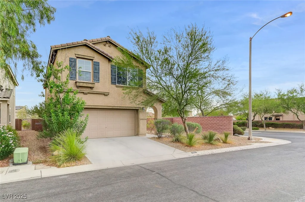 7534 Earnshaw, Las Vegas, NV 89179
