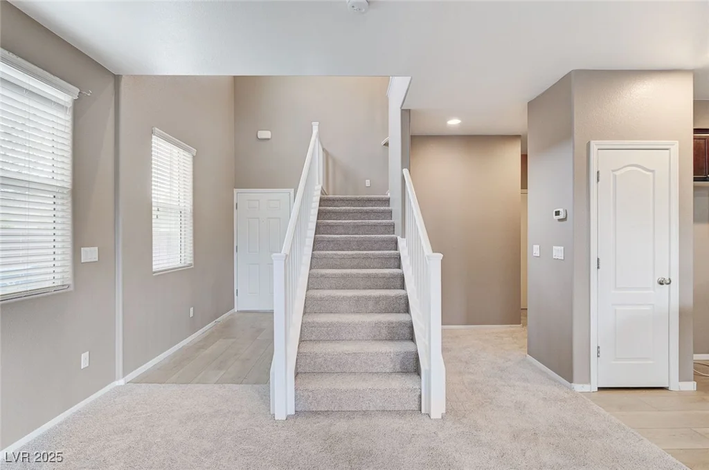 7534 Earnshaw, Las Vegas, NV 89179