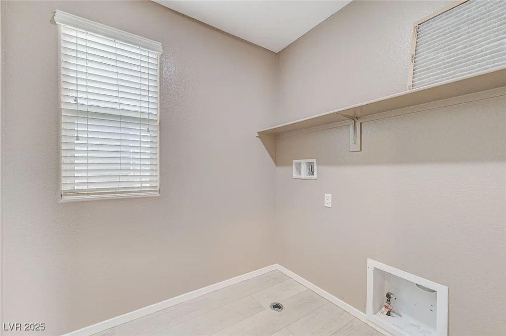7534 Earnshaw, Las Vegas, NV 89179