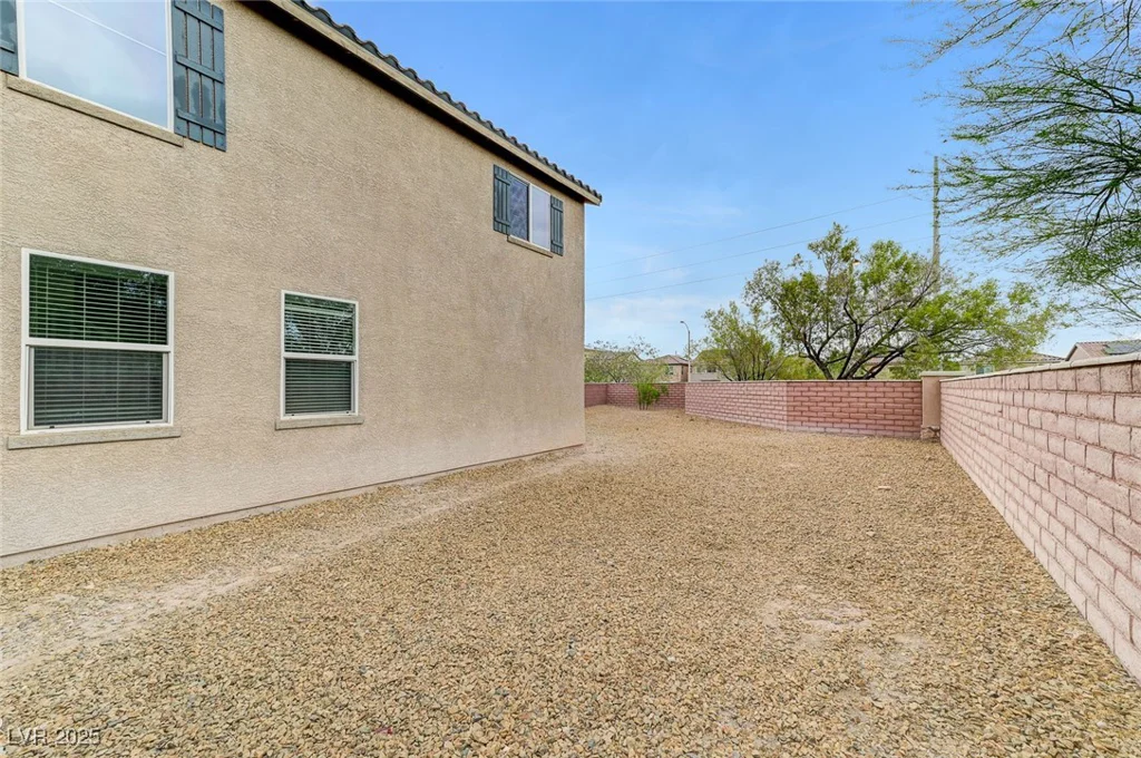 7534 Earnshaw, Las Vegas, NV 89179