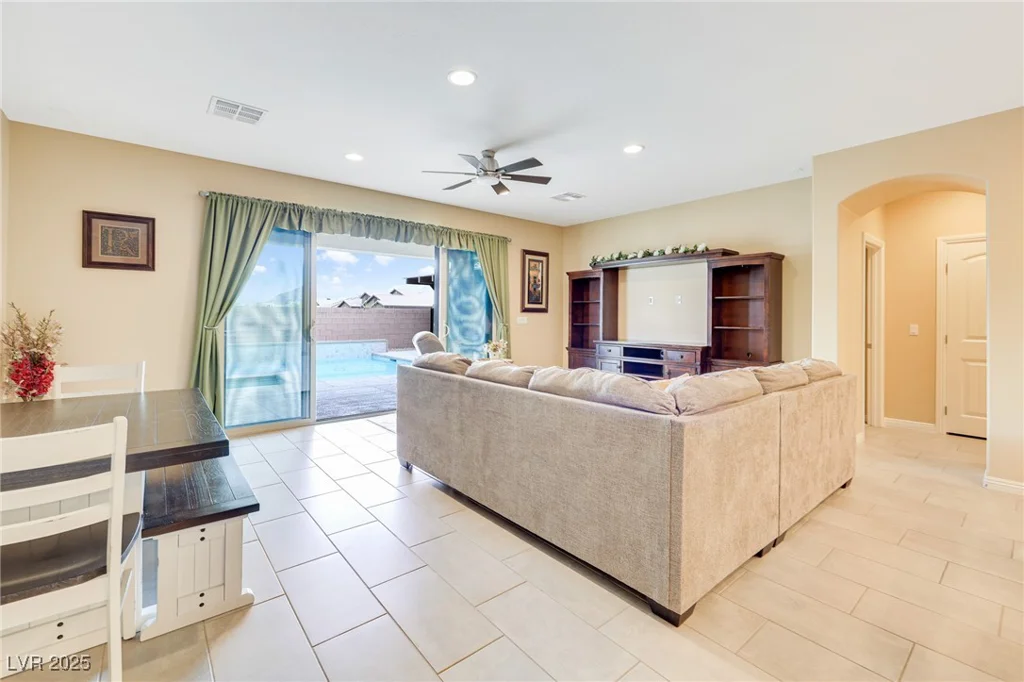 10415 Irish Cliffs, Las Vegas, NV 89149