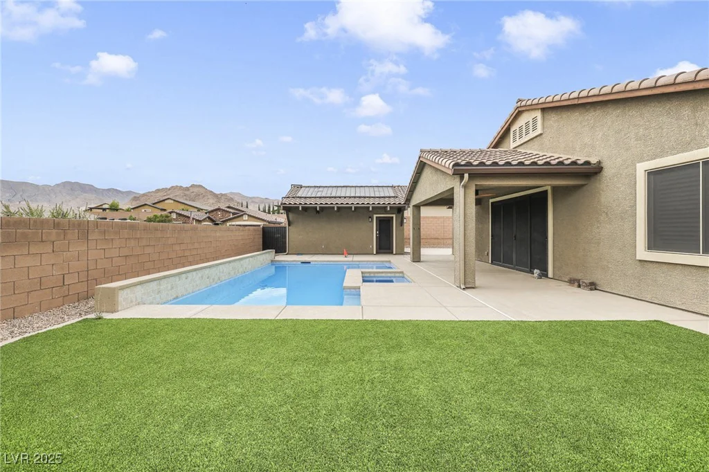 10415 Irish Cliffs, Las Vegas, NV 89149