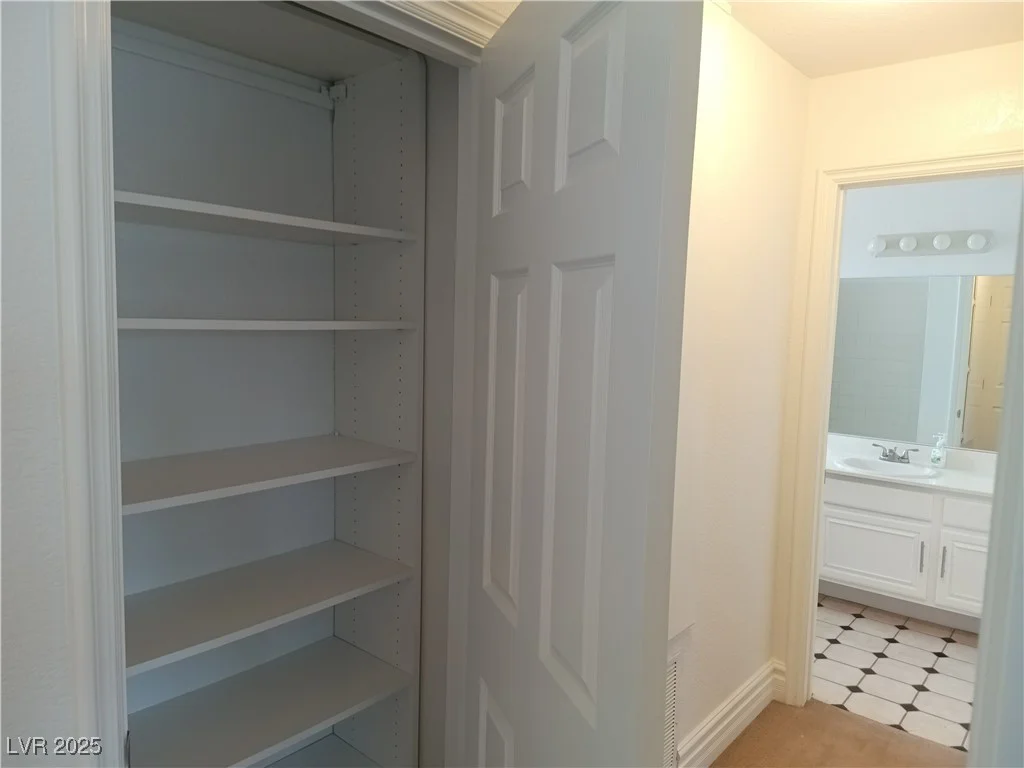 4768 Anchorage, Las Vegas, NV 89147