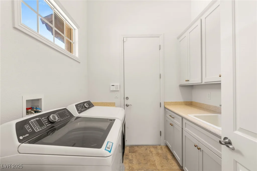 9 Knob Oak, Henderson, NV 89052