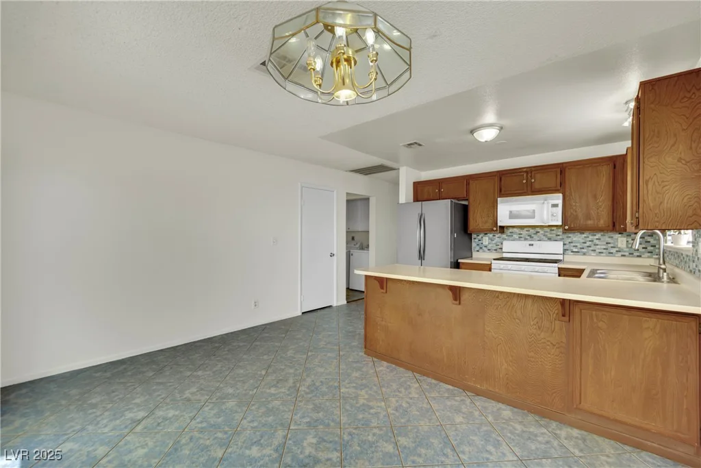 1676 Divinity, Las Vegas, NV 89142